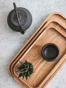 จานไม้ทำมือรักษ์โลกจากไม้กระถินเทศและไม้มะม่วงธรรมชาติ พร้อมถาดเสิร์ฟ เหมาะสำหรับมื้ออาหารที่มีสไตล์ - Product Image 5