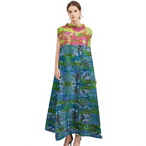 Elegante Vestido Largo de Gasa sin Mangas con Cuello Alto y Estampado Geométrico, Estilo Bohemio, Corte en A, para Eventos Formales de Noche para Mujer - Product Image 3