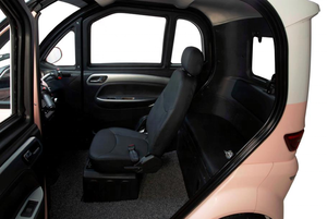 ราคาโรงงานผู้ผลิต >มอเตอร์ไร้แปรงถ่าน 60V รถสามล้อไฟฟ้าแบบปิด 3 ที่นั่ง สำหรับผู้ใหญ่ ความเร็ว 30-50 กม./ชม. ได้รับการรับรองมาตรฐาน EEC พร้อมหน้าจอ LCD - Product Image 6