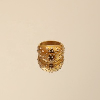 Luxuriöser Zirkon-Ring 18k Vergoldet Klobiger Geometrischer Goldring Edelstahl CZ-Schmuck Einzigartiger Breiter Bandring für Damen