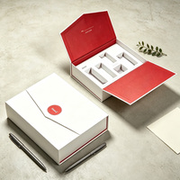 Boîte cadeau rigide magnétique en forme d'enveloppe personnalisée, boîte en papier rigide pliable blanc mat de luxe, emballage haut de gamme pour cosmétiques