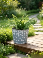Pot Bunga Besar Grosir 7.5" Ukiran Tangan Motif Bunga Putih Logam Galvanis untuk Dalam & Luar Ruangan Gaya Rustic Amerika