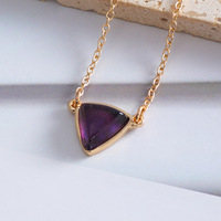 Triangle de cornaline rouge simple pendentif géométrique chaîne à maillons à la mode empilable amour or collier de pierres précieuses naturelles pour les femmes