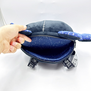 Thấp moq tùy chỉnh đồ chơi sang trọng động vật nhồi đen mèo ba lô với dây kéo OEM - Product Image 4