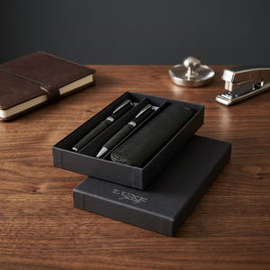 Coffret cadeau Luxe Regalo avec duo de stylos à encre noire carbone et pochette - Product Image 2