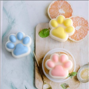 เทียนหอมรูปอุ้งเท้าแมวพันธุ์นอร์เทิร์น มู ผลิตจากพาราฟิน สำหรับตกแต่งบ้าน - Product Image 4