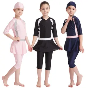 Cap Jumpsuit Jurk 3 Stuks Sets Roze Zwart Donkerblauw 3 Kleuren Beschikbaar Moslim Bescheiden Badkleding Voor Kinderen