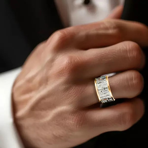 Anello alla Moda con Griglia Quadrata Bicolore Design Geometrico Minimalista Gioielli per Uomo e Donna Anello per Uso Quotidiano - Product Image 4
