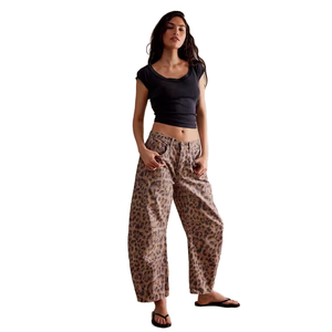 Jean push-up pour femme Micah Corp, taille mi-haute, coupe ample, effet galbant, denim vintage décontracté, très extensible - Product Image 1