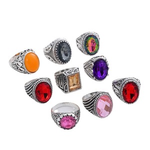 2024 nóng Bán buôn giá rẻ Trung Đông phổ biến cổ bạc màu sắc khác nhau Thiết kế đá quý Punk nhẫn cho nam giới - Product Image 4