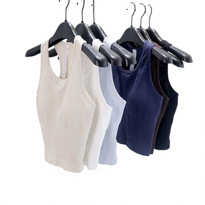 Sujetador deportivo sin costuras para mujer, estilo racerback, soporte medio, transpirable, top de yoga, color liso, tirantes fijos - Product Image 3