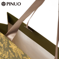 Sac cadeau en papier vert de luxe PINUO, imprimé floral doré avec papillon, ruban personnalisé, sac fourre-tout pour emballage de bijoux