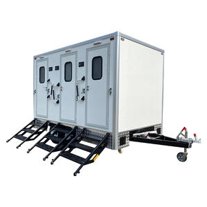 Remolque de Baño Portátil Comercial Prefabricado Ecológico de 3 Cabinas para Exteriores, Alquiler de Inodoro Móvil - Product Image 1