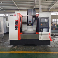 Centro de Mecanizado Vertical CNC Compacto VMC7136 de Alta Precisión, con Husillo BT40, Ampliamente Utilizado para el Procesamiento de Metales
