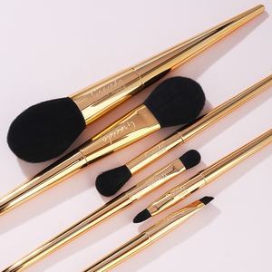 Ensemble de 6 pinceaux de maquillage professionnels Gracedo Gold, logo personnalisé, marque privée, vente en gros, pinceaux pour le visage, les yeux, le correcteur - Product Image 4