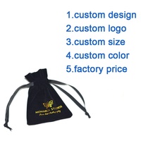 Sac d'emballage d'affichage de bracelet de bague de bijoux en velours de flanelle noire avec cordon de serrage de logo doré personnalisé