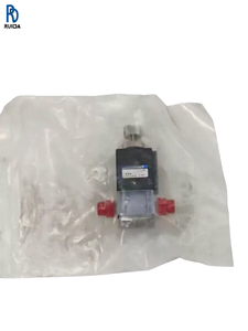 เซ็นเซอร์ควบคุม PLC ยี่ห้อ Air ของแท้ใหม่เอี่ยม F-AVP070-CP-25W - Product Image 1