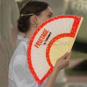 Ventilateurs pliants en polyester bambou personnalisés portables - Product Image 2