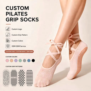 Calzini Antiscivolo da Donna per Balletto, Pilates e Yoga <span class=keywords><strong>con</strong></span> Cinturini e <span class=keywords><strong>Fiocco</strong></span>, Design OEM - Product Image 1