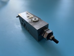 Compensateur à distance PVCMEM1N147 pour pompes à pistons axiaux à déplacement variable série PVplus – Stock d'origine - Product Image 3