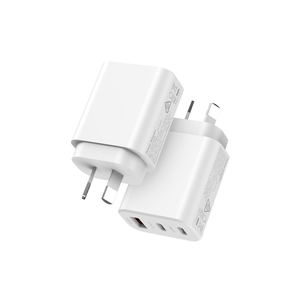 热门产品 2026 年新品 2C1A 30W 桌面无线充电器 - Product Image 6