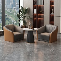 Ensemble canapé et table basse en cuir style Normcore italien pour hall d'hôtel, pâtisserie, salon de beauté - Personnalisable pour restaurant