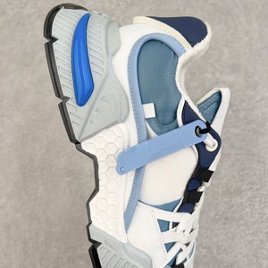 Chaussures décontractées pour hommes de style streetwear de luxe, à lacets, à motif géométrique, en maille, pour toutes les saisons, avec chaussures de marche en plein air - Product Image 3