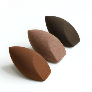 Éponge de maquillage hydrophile en polyuréthane marron uni sans latex, impression personnalisée UV Laser Pinkz, pour cosmétiques et beauté - Product Image 4