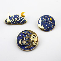 Broches de revers vintage en métal plaqué, personnalisées, sur le thème de l'espace, du soleil et des nuages, avec émail dur et doux, motif galaxie, vente en gros