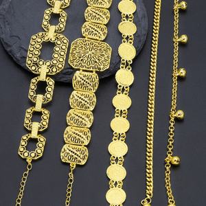 Pulsera JXX de Moda Unisex, Chapada en Oro de 24K, con Dijes Redondos, Cuadrados y en Forma de Corazón, Joyería Hecha a Mano - Product Image 1