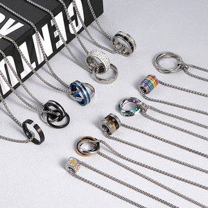 Collier minimaliste de style coréen, unisexe, chaîne longue en acier titane, mode hip-hop européenne et américaine - Product Image 1