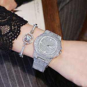 <span class=keywords><strong>Bracelet</strong></span> Hip-Hop + Coffret Iced-Out avec Strass Chaîne Cubaine Miami <span class=keywords><strong>Montre</strong></span> Homme Nacrée Cadeau Horloge Abordable - Product Image 3