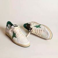 Chaussures Rétro Effet Vieilli pour Femme, Chaussures de Sport Plates en Cuir Effet Vieilli avec Étoiles pour Homme, Semelle Intérieure Rehaussante à Cinq Branches en Forme d'Étoile