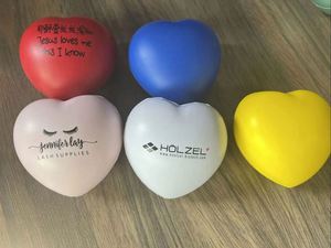 Balle anti-stress en forme de cœur avec logo personnalisé promotionnel - Product Image 2