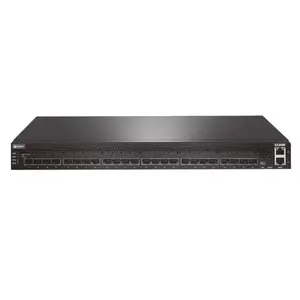 Juniper MX204-HWBASE-AC-FS Network Router MX204 chassis com 3 bandejas de ventilador e 2 interruptores E 3 anos de DNA