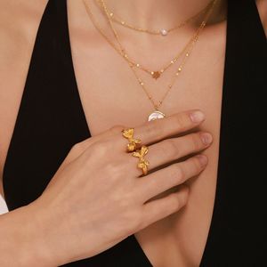Bague en acier inoxydable élégante texturée 3D avec nœud, plaquée or, ajustable, cadeau idéal pour elle - Product Image 3