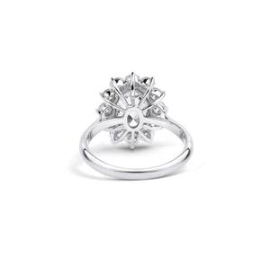 Bague de fiançailles en diamant de laboratoire ovale 2 CT, certifiée IGI, E F VS1 VS2, avec diamants latéraux de 0,9 CT, or 9K 14K 18K, bijoux - Product Image 4