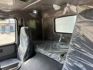 Camion benne Sinotruk HOWO 6x4 371HP 10 roues, 99% neuf, poids lourd pour la construction et l'exploitation minière, en stock - Product Image 5