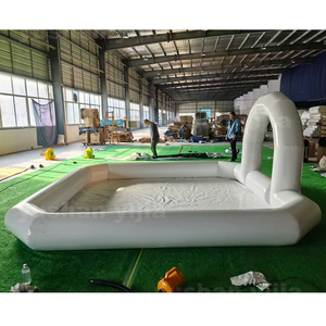 Piste de karting gonflable en PVC de 4 m pour usage commercial dans les centres commerciaux et les parcs d'attractions - Product Image 3