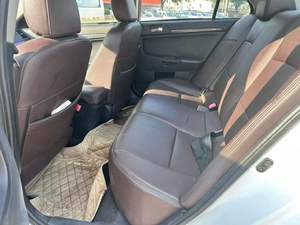 JX Auto <span class=keywords><strong>Mitsubishi</strong></span> <span class=keywords><strong>Lancer</strong></span> Usata 2013 1.8L Manuale Guida a Sinistra Sedili in Pelle Tetto Apribile 6 Airbag 1-25000 Miglia Berlina Shaanxi - Product Image 5