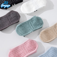 Yoga Pilates Grip Chaussettes Personnalisé Bouclés À Volants Noir Mi-tube Antidérapant Sport Grip Chaussettes Coton Intérieur Fitness Anti-dérapant Grip Chaussettes