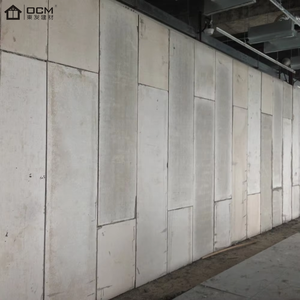 Plaques de toiture <span class=keywords><strong>en</strong></span> fibre-<span class=keywords><strong>ciment</strong></span> ondulé extrudé, bon prix, style moderne, revêtement mural résistant aux intempéries pour plafonds, revêtement de plafond - Product Image 1