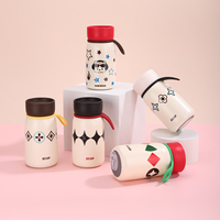 Mini Bouteille Thermos Isotherme à Motifs de Dessins Animés Adorables, Tasse à Eau de Petite Taille Multi-Motifs pour l'École, les Courses et les Courts Voyages