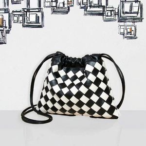 Bolso de Moda 100% Natural de Seagrass para Mujer, Bolso para el Verano 2024, Hecho a Mano en Vietnam - Product Image 3