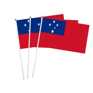 Bandiere d'agitazione tenute in mano delle Samoa del poliestere personalizzate 14*21 cm di consegna veloce con il bastone di plastica