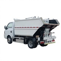 Compacteur de déchets électrique Yiwei 4,5T 4x2 à chargement arrière avec système hydraulique motorisé et déchargement automatique pour l'assainissement urbain