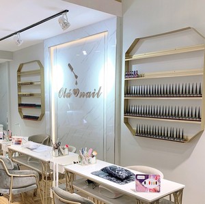 Exhibidor de Esmalte de Uñas Minimalista de Madera para Montar en la Pared, Mueble de Salón con Almacenamiento Multicapa - Product Image 3