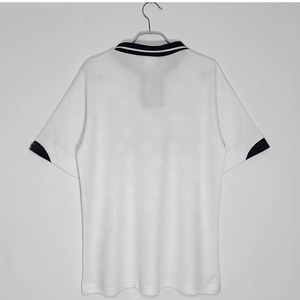 Maillot de football court respirant 1991-93 en gros pour Tottenham, édition rétro, avec logo, numéro et nom personnalisés pour le stade - Product Image 1