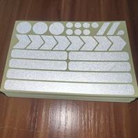 Kit de réflecteurs multi-formes imperméables pour allées, autocollants réfléchissants pour casques, vélos, motos, fauteuils roulants et véhicules