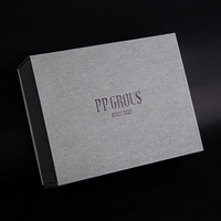 Boîtes d'emballage pour vêtements en carton ondulé laminé mat imprimé sur mesure, noir et or, avec estampage à chaud, pliables, avec couvercle magnétique